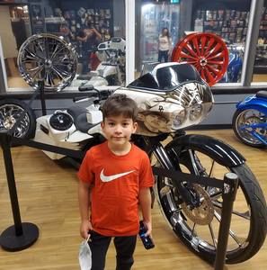 Meet your Posher, Aaron